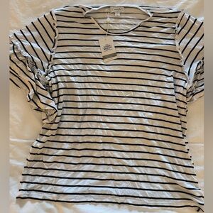 NWT Mud Pie size medium Black & White Striped Ruffle-Sleeve Tee